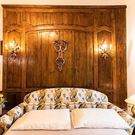 Klimt - Jacuzzi 5 Star - Luxury Design Appartamento